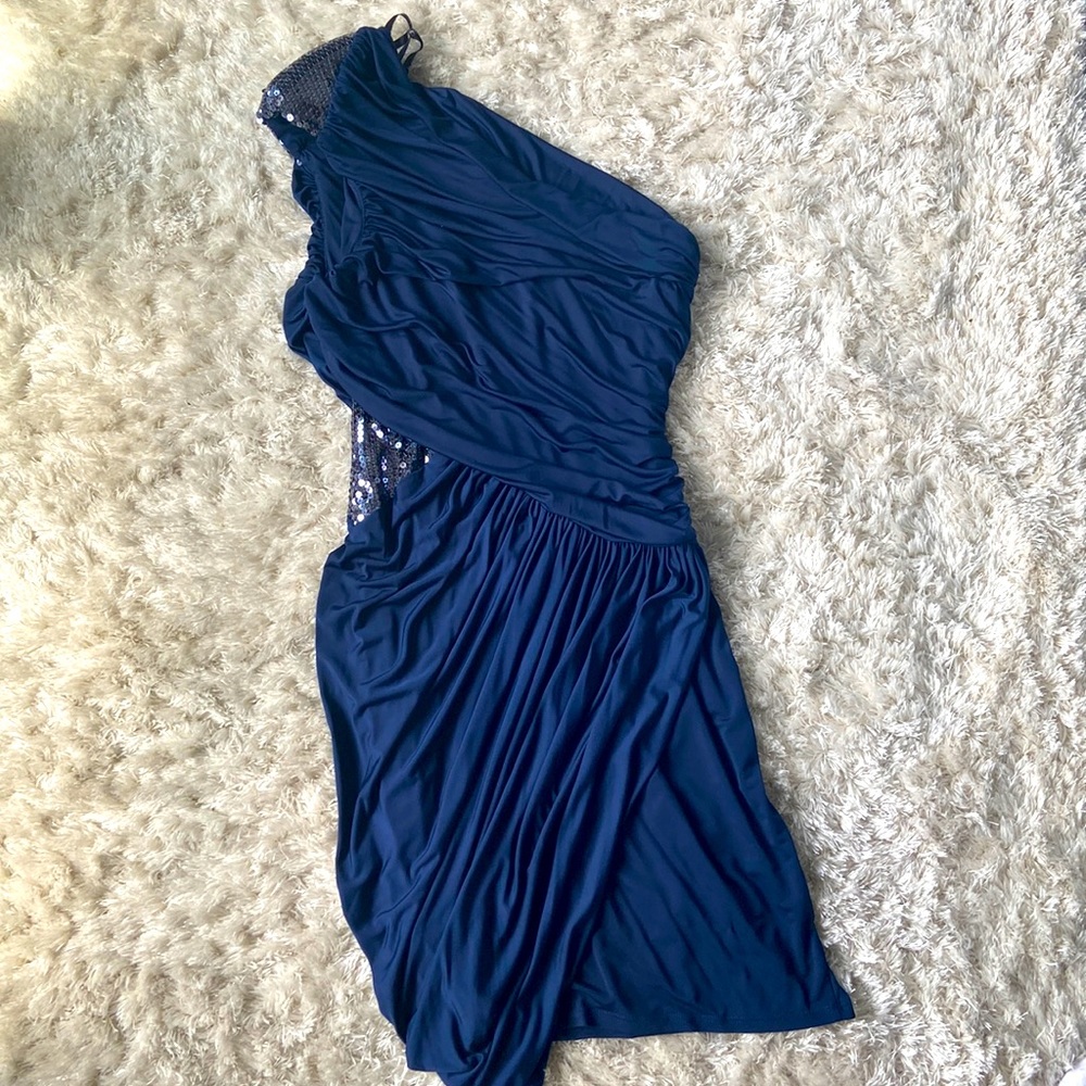 Perfect fitted dress!